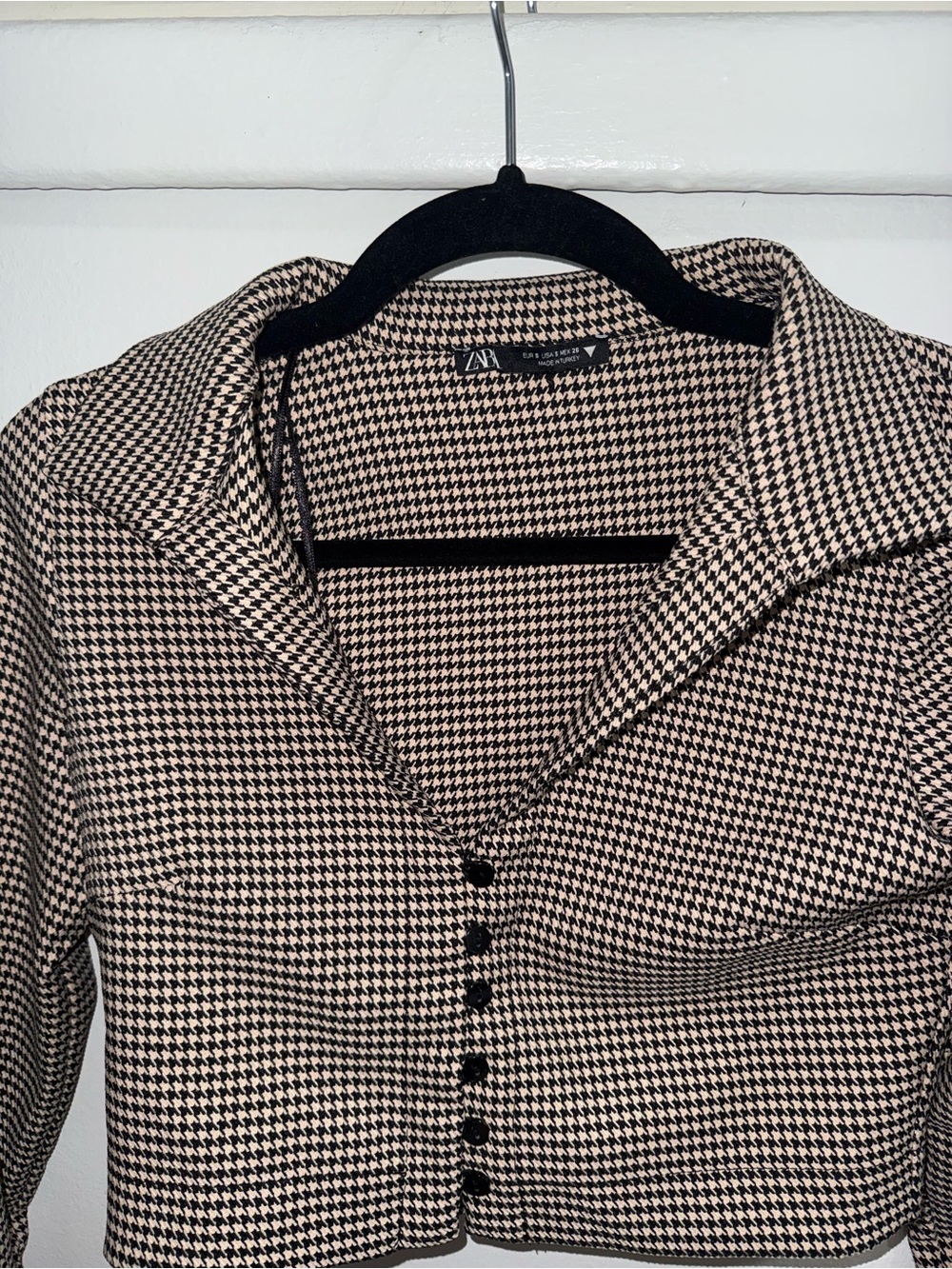 Zara Black and White Houndstooth Cropped Button-Up Shirt - Picture 3 of 5